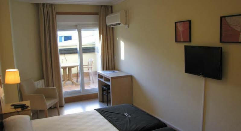 Hotel Room Понтеведра Экстерьер фото